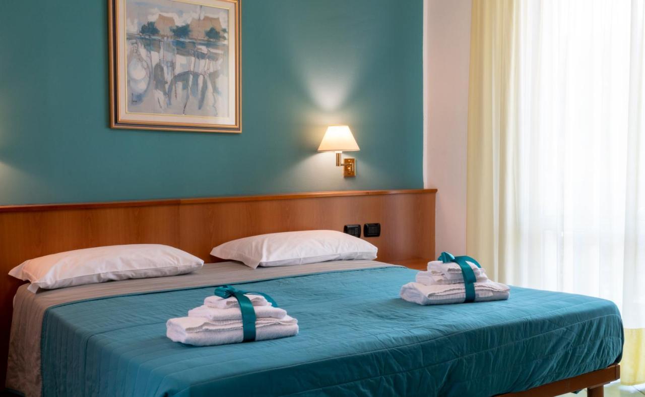 Hotel Alisei Lignano Sabbiadoro Eksteriør billede