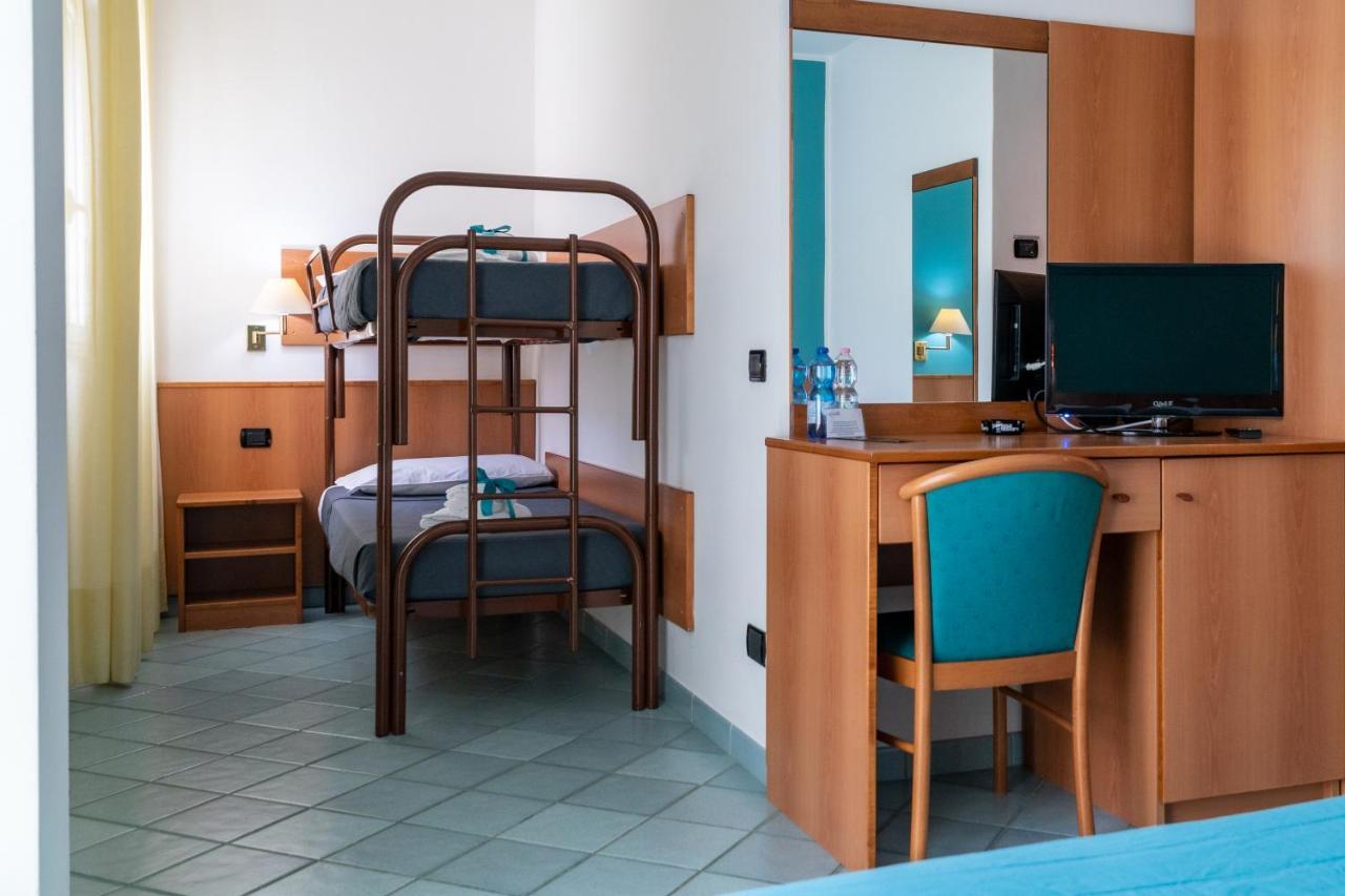 Hotel Alisei Lignano Sabbiadoro Eksteriør billede