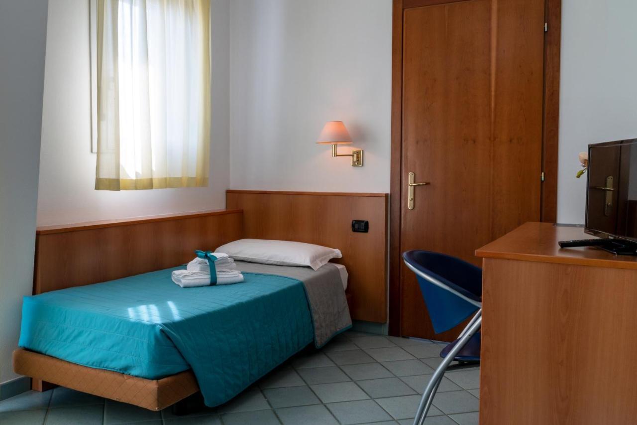 Hotel Alisei Lignano Sabbiadoro Eksteriør billede