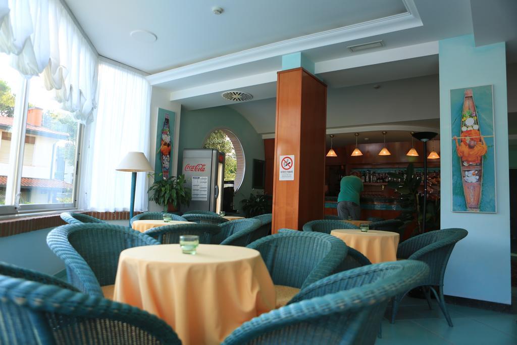 Hotel Alisei Lignano Sabbiadoro Eksteriør billede