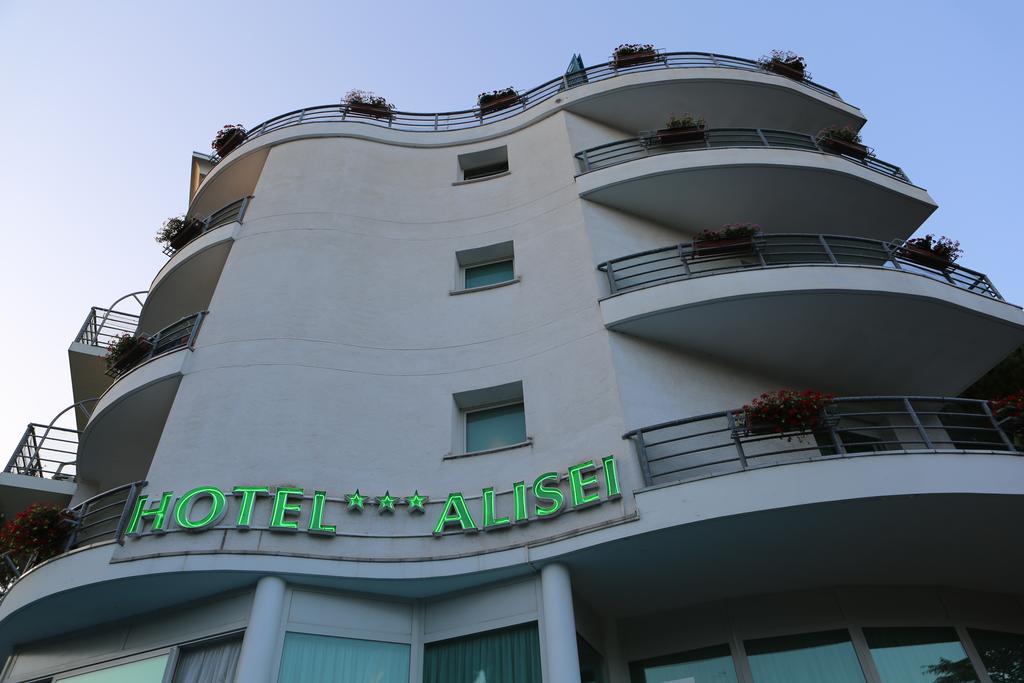 Hotel Alisei Lignano Sabbiadoro Eksteriør billede