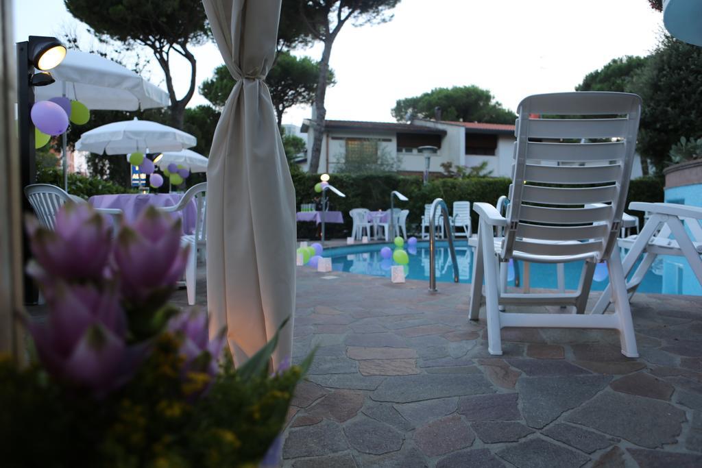 Hotel Alisei Lignano Sabbiadoro Eksteriør billede